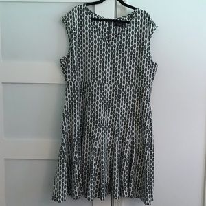 Stylish B and W dress. Go from day to night!